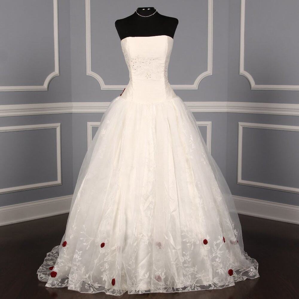 St. Pucchi Fleur Detailed W/ Roses Wedding Dress